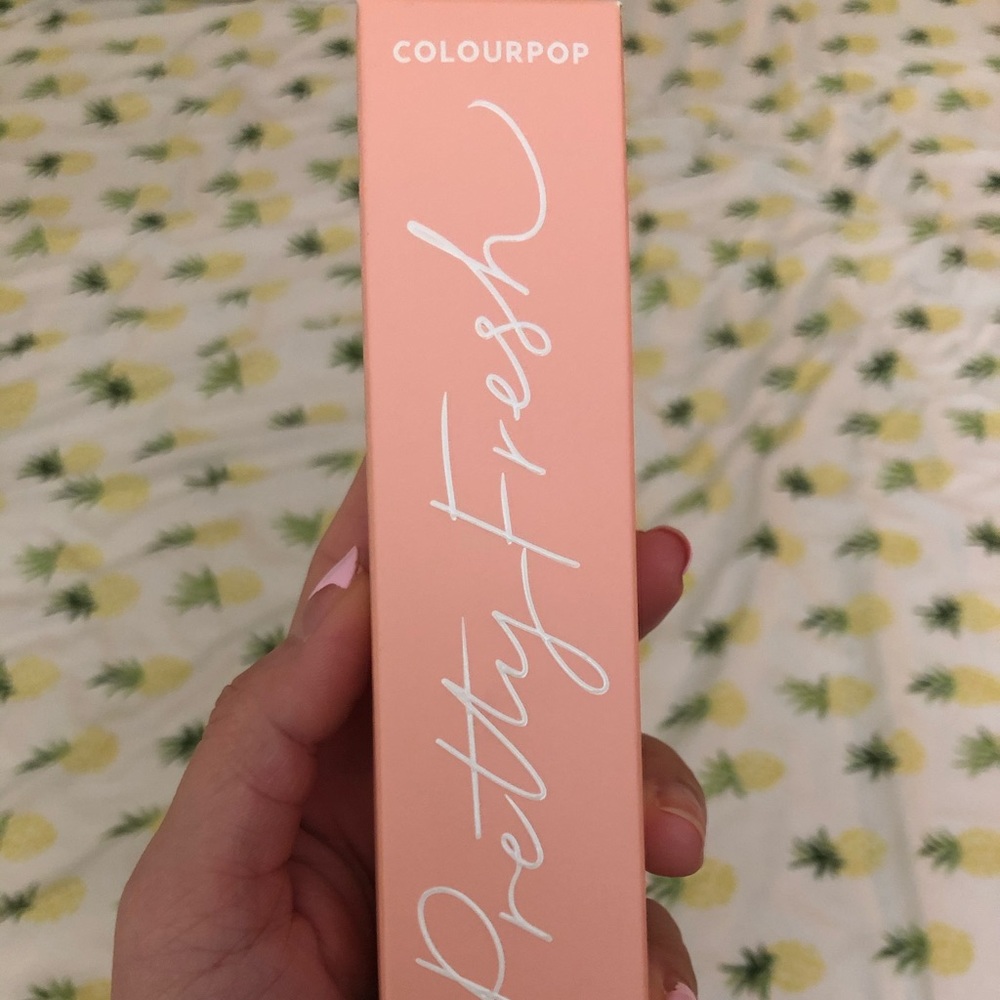 Colourpop HA Tinted Moisturizer - Light 8N